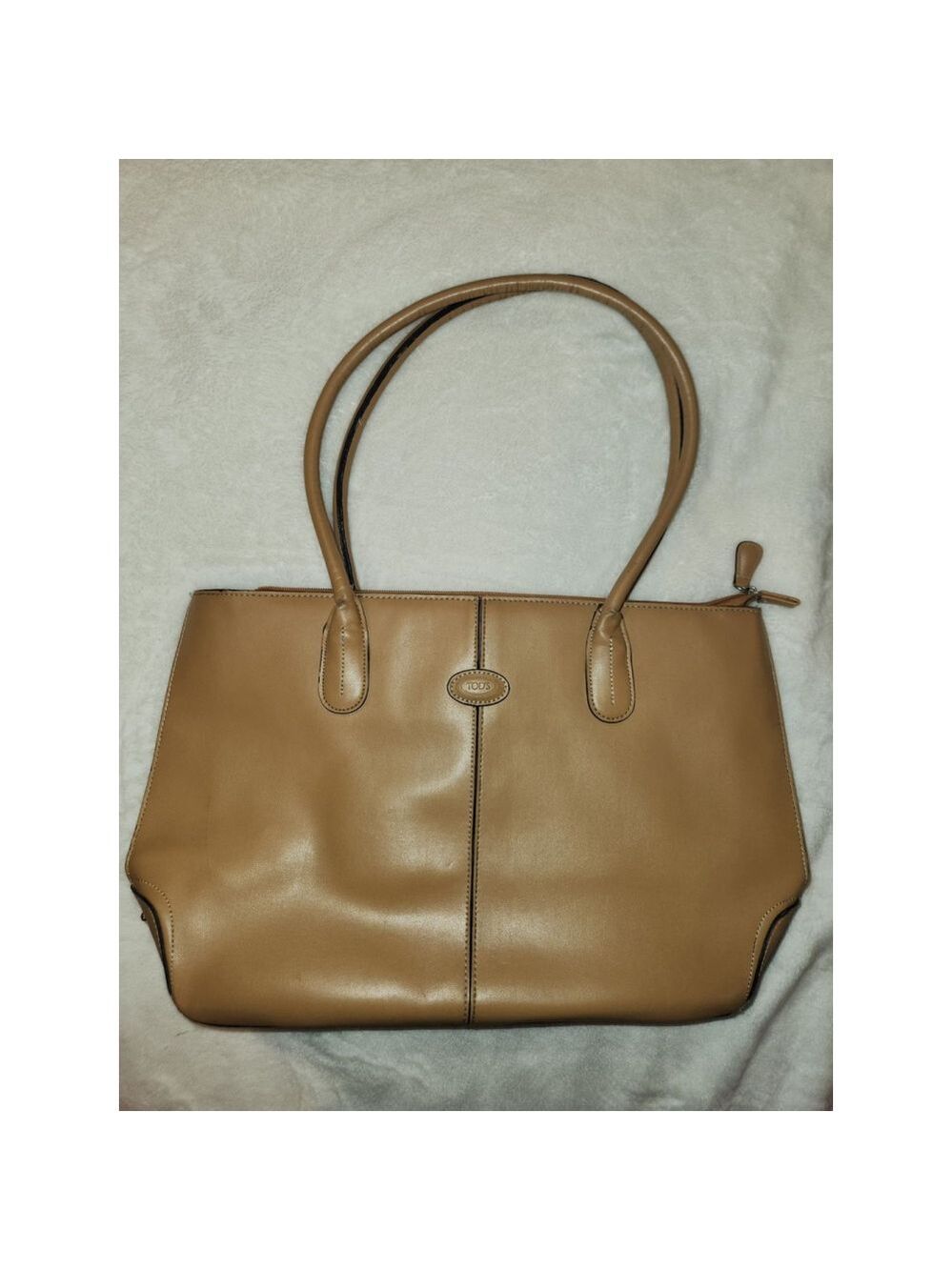 Women's Large Tod's Tan Leather Handbag - Picture 3 of 9
